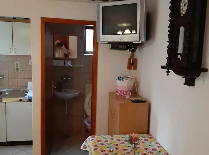 Centre דירה *
